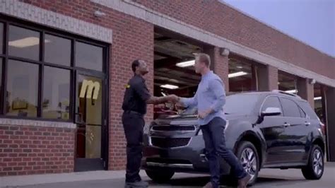 Meineke Car Care Centers TV Spot, 'Kitchen Lift'