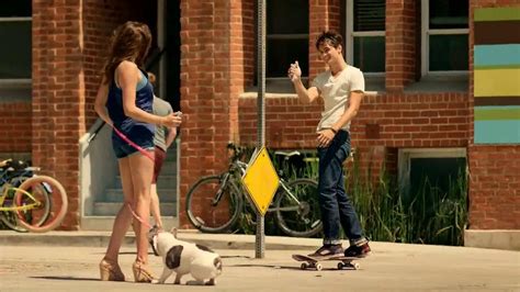 Mentos TV Spot, 'Skateboarder' featuring Jesse Somera