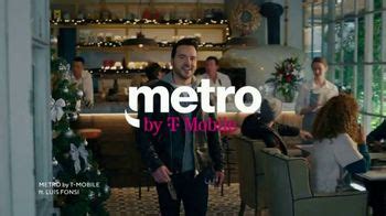 Metro by T-Mobile TV Spot, 'Más ahorros: teléfonos 5G' con Luis Fonsi