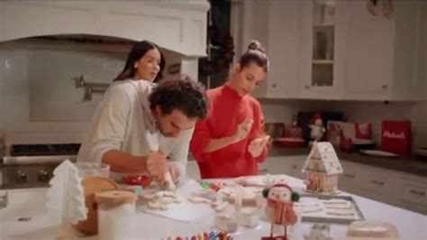 Michaels TV Spot, 'Makers Make the Holidays Magical'