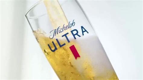 Michelob ULTRA TV Spot, 'El proceso' canción de Steve Aoki y Maluma