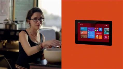 Microsoft Windows TV Spot, 'Jefa' Letra por Sara Bareilles featuring Vanessa Martinez