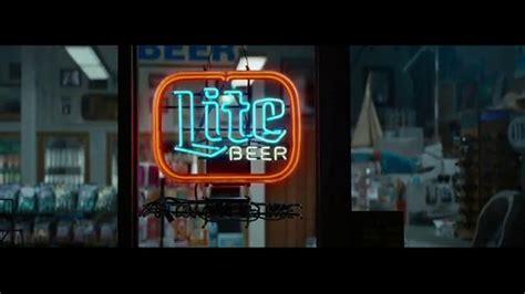 Miller Lite TV Spot, 'Karaoke' featuring Ian Gary