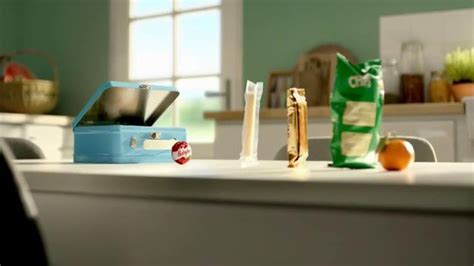 Mini Babybel TV Spot, 'Lunchbox'