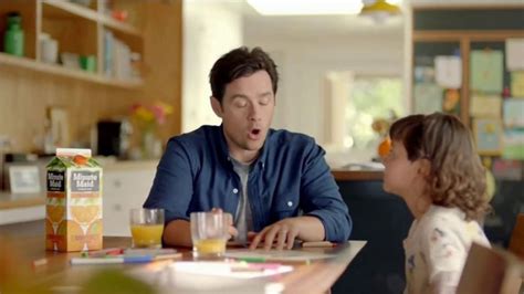 Minute Maid Premium Original TV Spot, 'A Glass Full of Smiles' featuring Mark Comstock