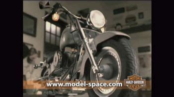 Model Space Harley-Davidson Fat Boy TV Spot, 'Build History'
