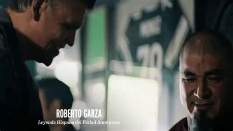 Modelo TV Spot, 'Jugadores hispanos del fútbol americano'