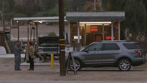 Motel 6 TV Spot, 'Gas Station' featuring Cathleen Kaelyn