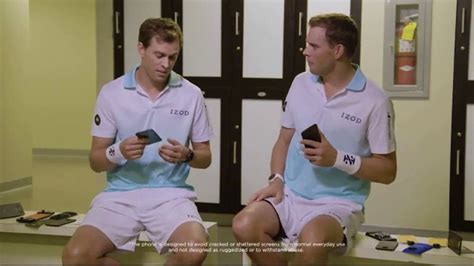 Motorola Moto Z2 Force Edition TV Spot, 'Tennis' Ft. Bob Bryan, Mike Bryan featuring Bob Bryan