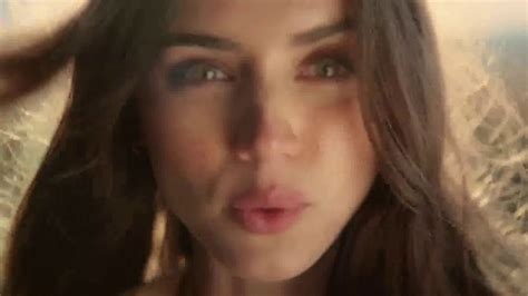 Natural Diamond Council TV Spot, 'For Moments Like No Other' Feat. Ana de Armas, Song by Surf Mesa, Emilee