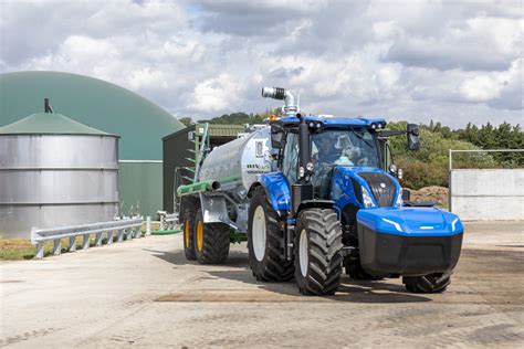 New Holland Agriculture TV Spot, 'Methane Power Tractor'