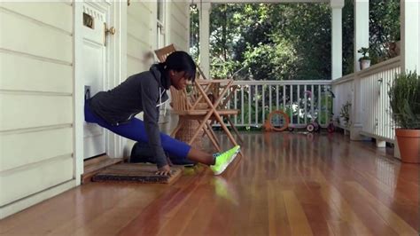Nike Free TV Spot, 'Cat Flap' Featuring Gabby Douglas