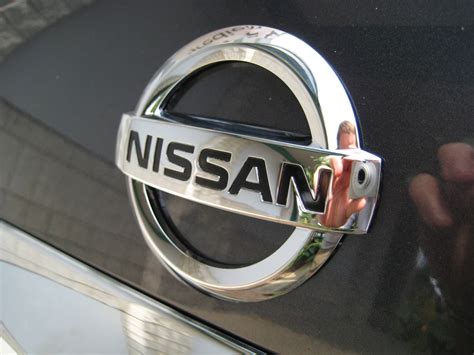 Nissan Maxima logo