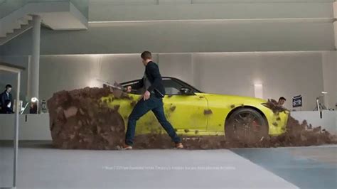 Nissan TV Spot, 'Rompemos todos los moldes' [T1] featuring Tomy Mackey