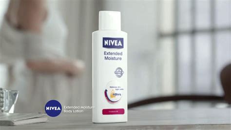 Nivea Extended Moisture Body Lotion TV Commercial