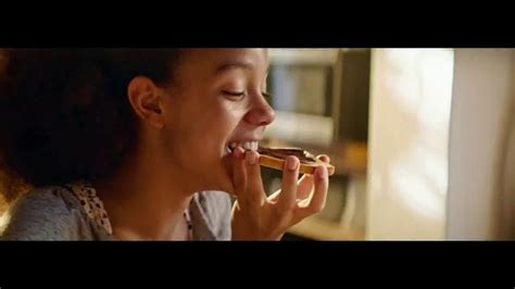 Nutella TV Spot, 'El desayuno suena mejor juntos' canción de American Authors