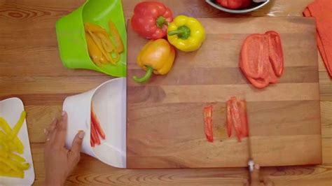 O Cedar TV Spot, 'Clever Kitchen Gadgets' featuring Marlo Scheitler