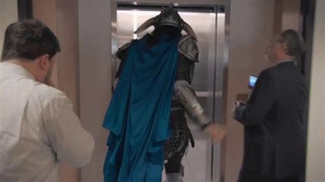 Oikos TV Spot, 'God of War: Elevator'