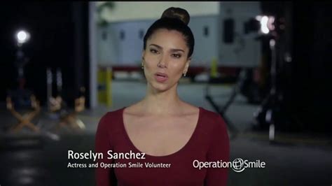 Operation Smile TV commercial - Dona ahora: $20 dólares al mes con Roselyn Sanchez