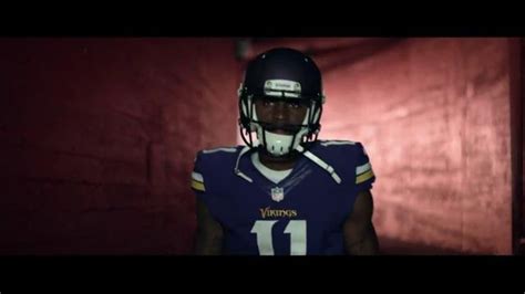 Panini NFL Trading Cards TV Spot, '2016 Rookies Get Ready To Hit The Field'