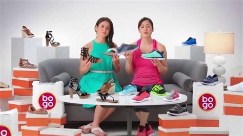 Payless Shoe Source BOGO TV commercial - Muestra tus lados diferentes