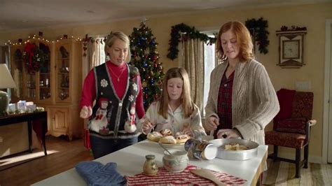 Pillsbury Cinnabon Rolls TV commercial - Holiday Tradition