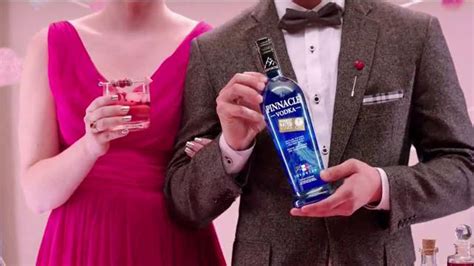Pinnacle Vodka TV Spot, 'Flirty Fizz'