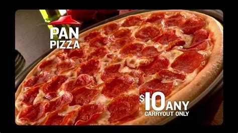 Pizza Hut $10-Carryout Deal TV Spot, 'Tonight is the Night' featuring Brett Baker
