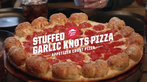 Pizza Hut Stuffed Garlic Knots Pizza TV Spot, 'All-In-One' Song by Flo Rida featuring Tatum Shank