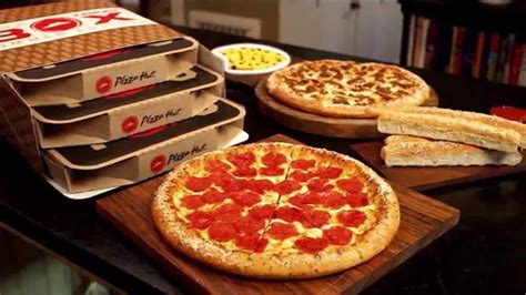 Pizza Hut TV Spot, 'Delivery Pouch' featuring Joshua Triplett