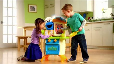 Playskool Cookie Monster Kitchen Cafe TV Spot featuring Zenon Brown
