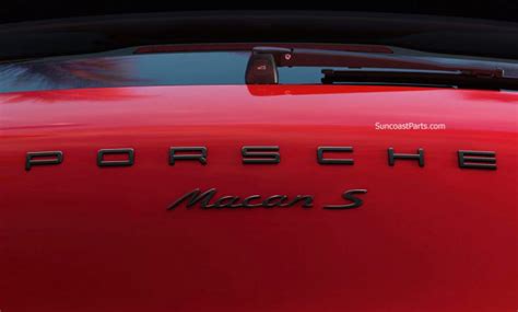 Porsche Macan S logo