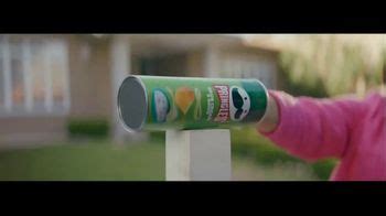 Pringles TV Spot, 'Nos pasa a todos'
