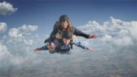 Progresso Heart Healthy TV Spot, 'Skydiving'