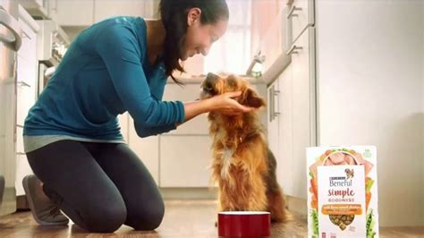 Purina Beneful Simple Goodness TV commercial - Carne real