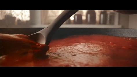 Ragu Old World Style TV commercial - The Sauce