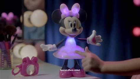 Rainbow Dazzle Minnie TV commercial - Perfect Outfit
