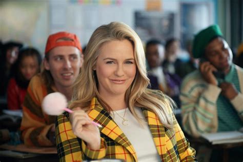 Rakuten Super Bowl 2023 TV Spot, 'Not-So Clueless' Feat. Alicia Silverstone, Elisa Donovan, Song by Supergrass featuring George Todd McLachlan