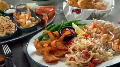 Red Lobster Create Your Own Ultimate Feast TV commercial - Lobster and Shrimp Rangoon