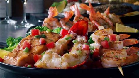 Red Lobster Seafood Summerfest TV Spot, 'Fire: Three Courses for $18.99'