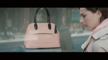 Retailmenot.com TV Spot, 'Handbag'