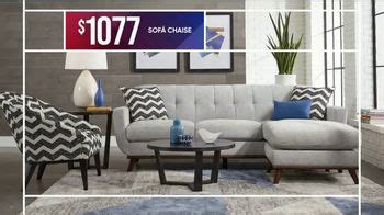 Rooms to Go La Venta de Memorial Day TV Spot, 'Sofa chaise: $1,077 dólares'