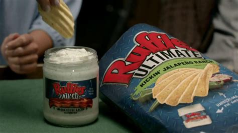 Ruffles Ultimate Chips And Dip TV Spot, 'Card Game'