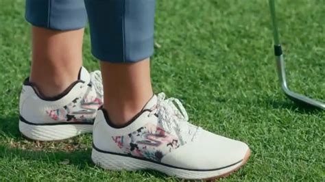 SKECHERS GO GOLF Birdie TV Spot, 'Style vs. Comfort' Feat. Brooke Henderson