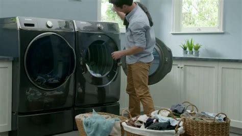 Samsung 9100 Series Washing Machine TV Spot, 'The T-Shirt' created for Samsung Home Appliances