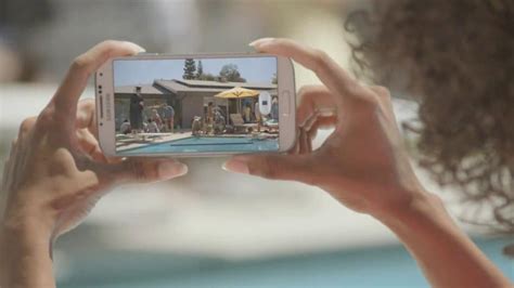 Samsung Galaxy S4 TV Spot, 'Pool Party' featuring Kurt Collins