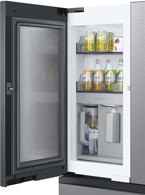Samsung Home Appliances Bespoke 4-Door French Door Refrigerator with Beverage Center logo