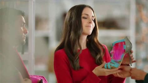 Simon Premium Outlets TV commercial - Holidays: Gift for Mom