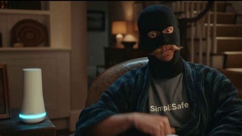 SimpliSafe TV Spot, 'Robbert: Lightening Fast' featuring Peter Davis