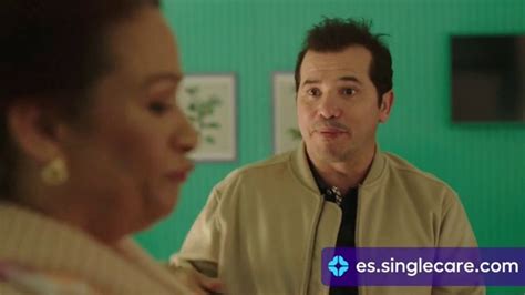 SingleCare TV Spot, 'John Leguizamo le ayuda a su mamá a ahorrar en medicamentos'